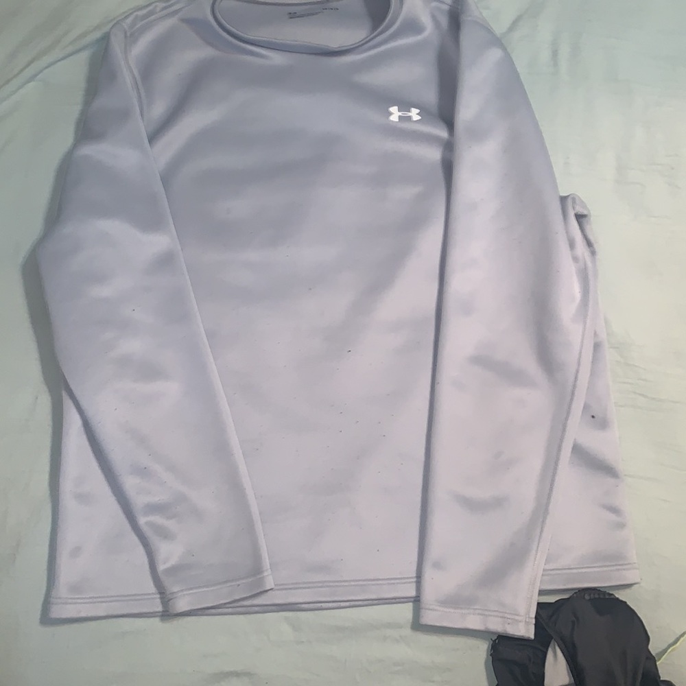 Under armor pullover - Picture 2 of 3